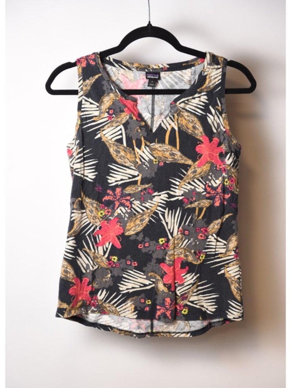 Patagonia Women’s Vintage Cotton Floral Logo Tank Top V-Neck Size S